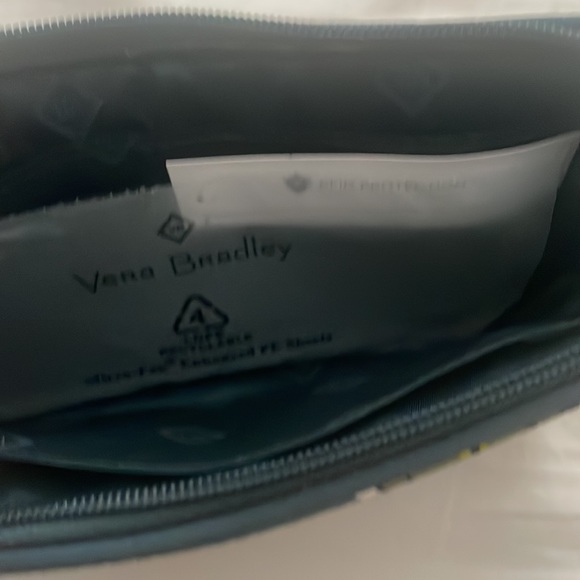 NWT Vera Bradley wallet - Picture 4 of 4